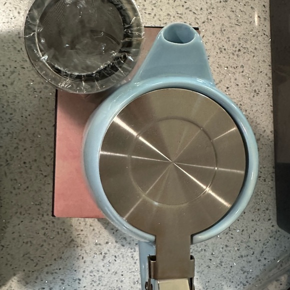 Alfred Tea Pot - Picture 2 of 2